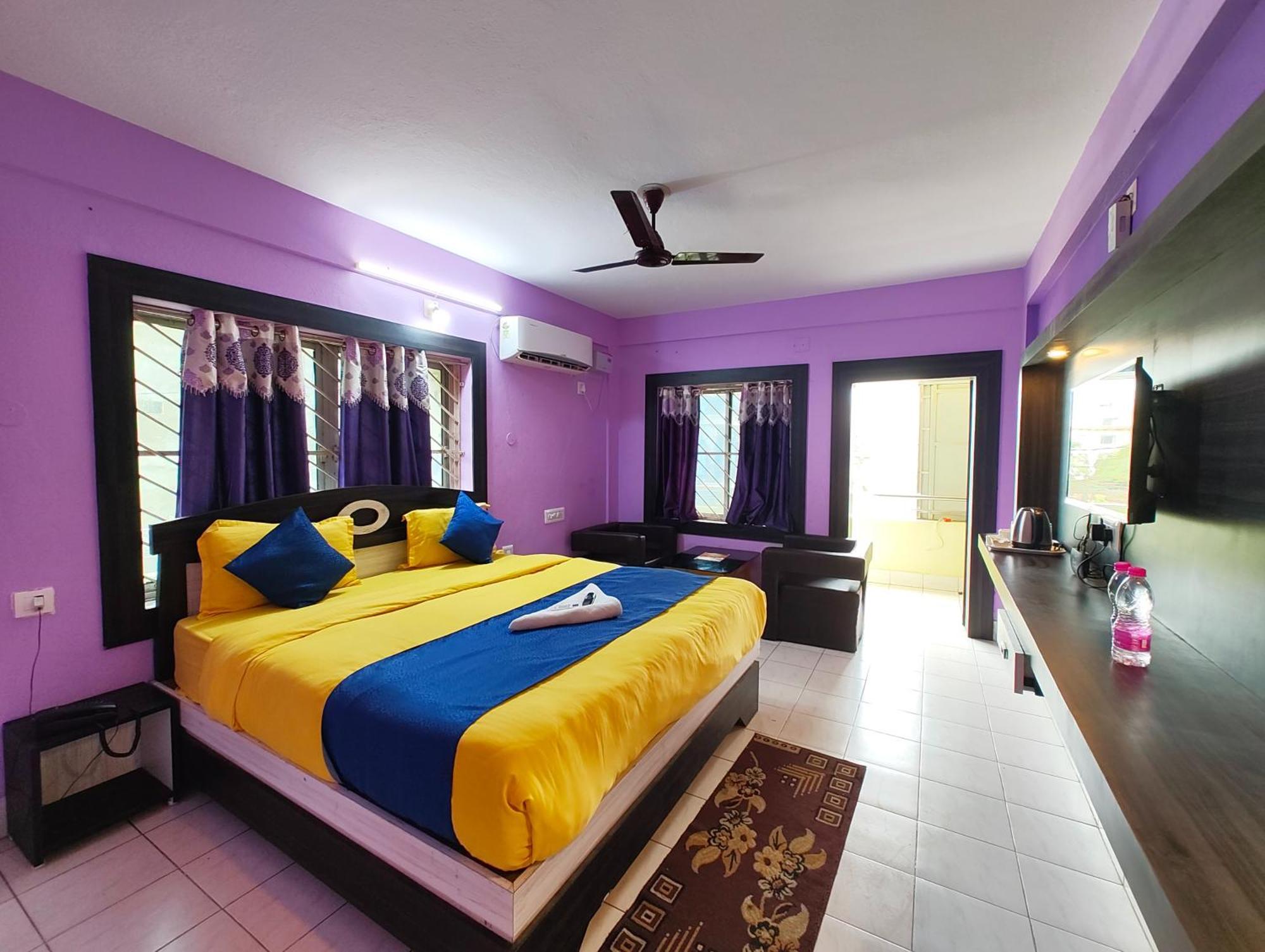 Asish # Bollywod View - Near-sea-beach-and-temple Fully-air-conditioned-hotel With-wifi-restaurant-and-parking-facility - In Puri
