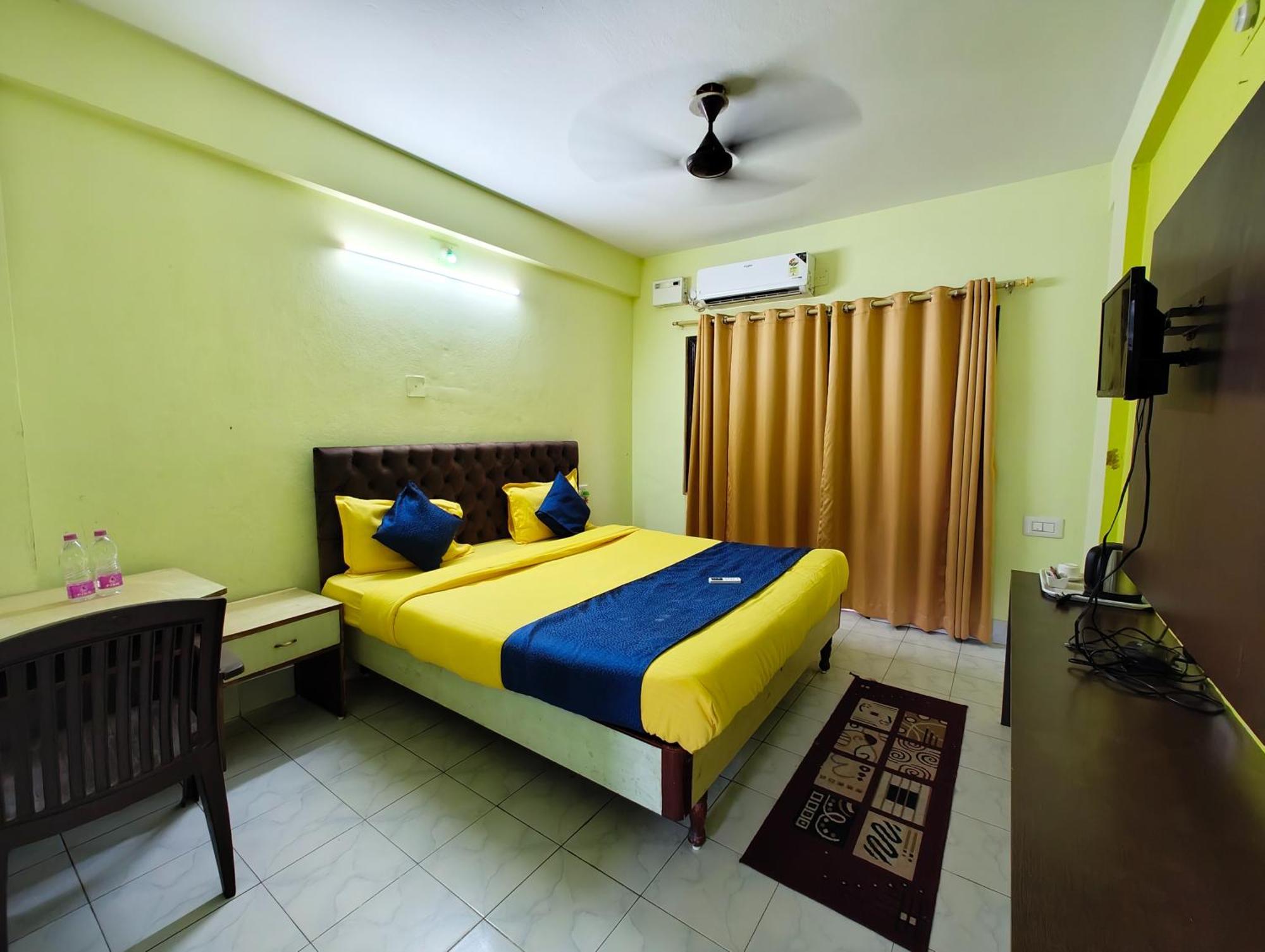 Asish # Bollywod View - Near-sea-beach-and-temple Fully-air-conditioned-hotel With-wifi-restaurant-and-parking-facility - In 4* Puri